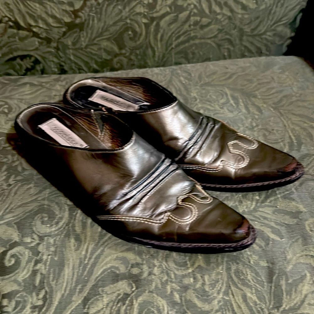 Matisse size 8 slip on mule